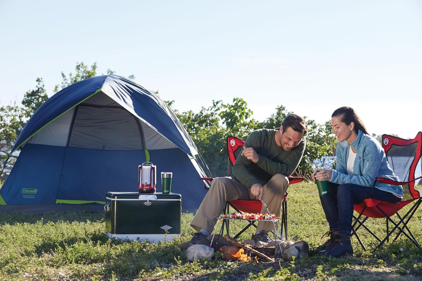 Sundome 4-Person Tent with Rainfly, Weatherproof Tent Sets up in 10 Mins