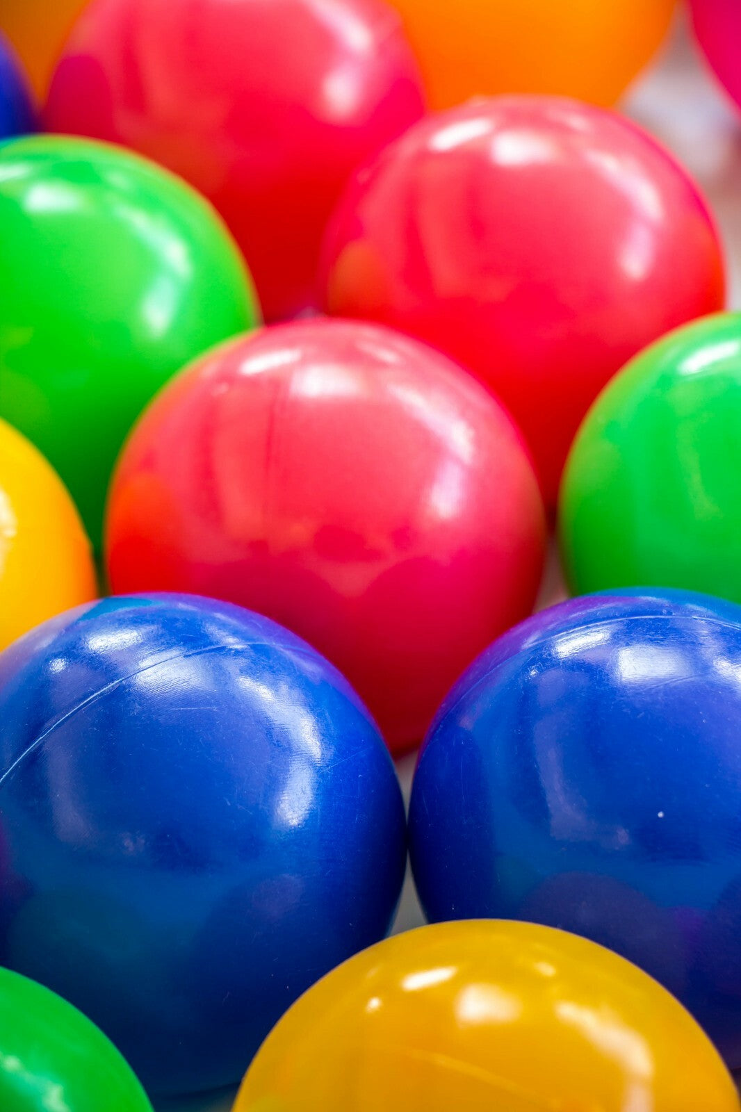 100 Pack PLASTIC SOFT PLAY BALLS for CHILDREN PIT BALL MULTICOLOURED