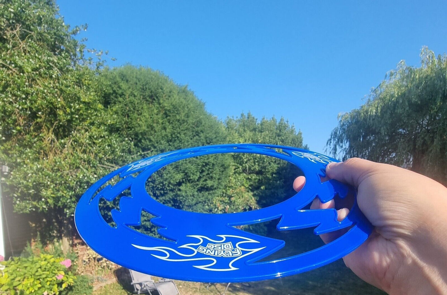 Lightweight Speed Disc Skimmer Flying Frisbee Ring 10 Inch Wide 26Cm Pink Blue